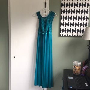 Bridesmaid dress size 8 only worn one time